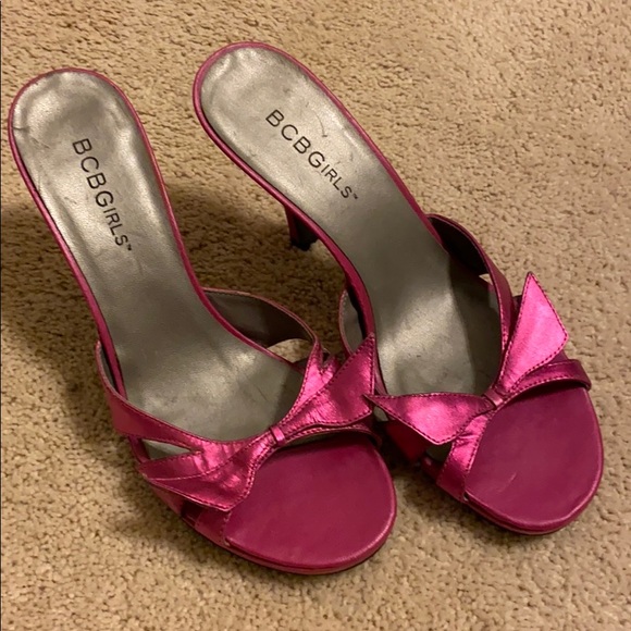 BCBGirls Shoes - BCBG Metallic Pink Kitten Heels 6